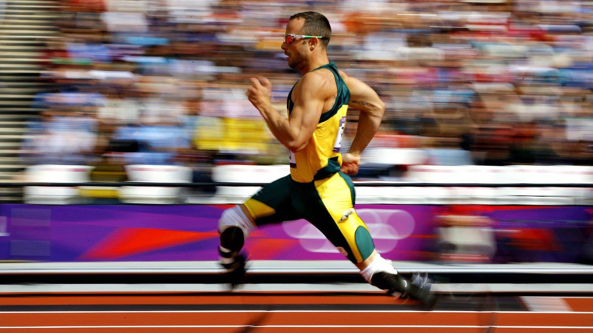 百米飞人巅峰对决,新星闪耀,传奇延续